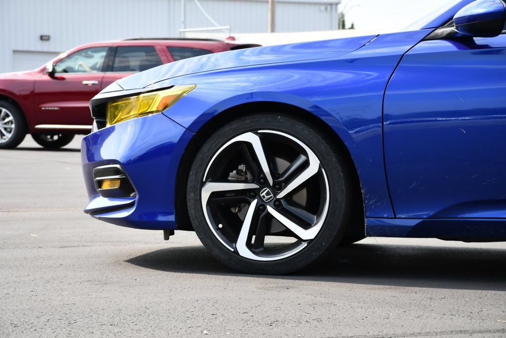 Used 2018 Honda Accord Sport image 12