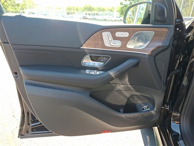 New 2026 Mercedes-Benz GLS 450 4MATIC image 12