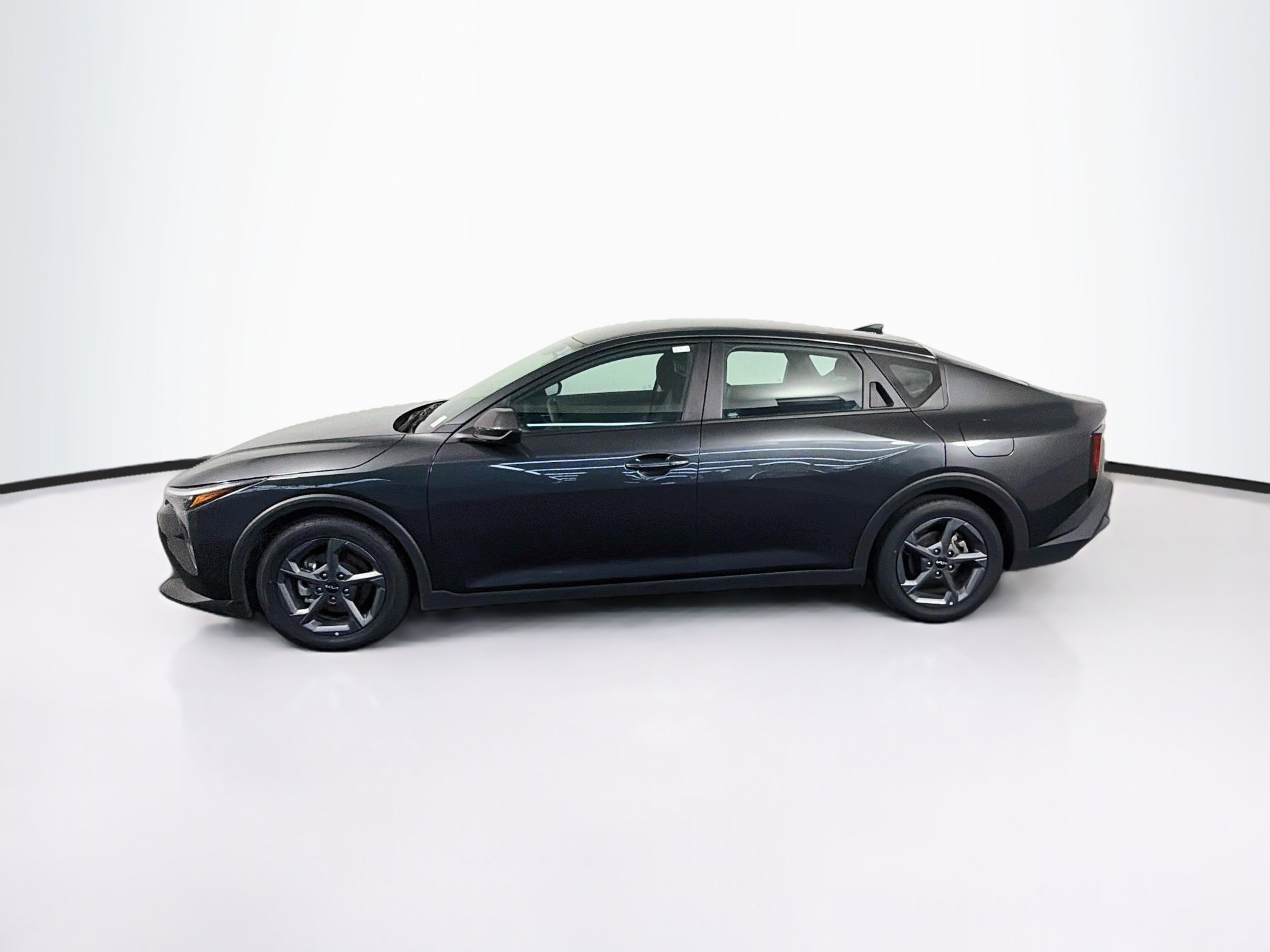 Used 2025 Kia K4 FWD image 4