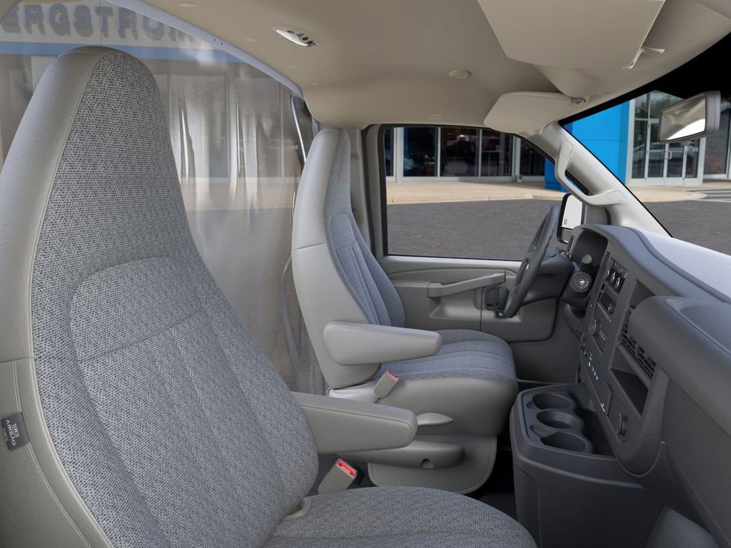 New 2026 Chevrolet Express 3500 w/ Power Convenience Package image 17