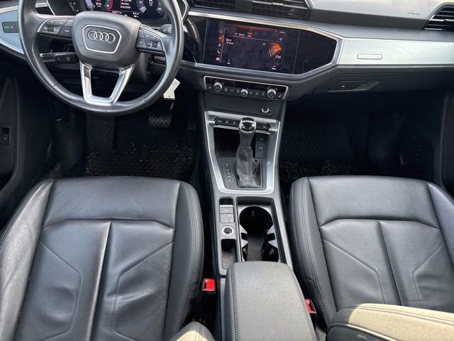 Used 2020 Audi Q3 2.0T Premium image 11
