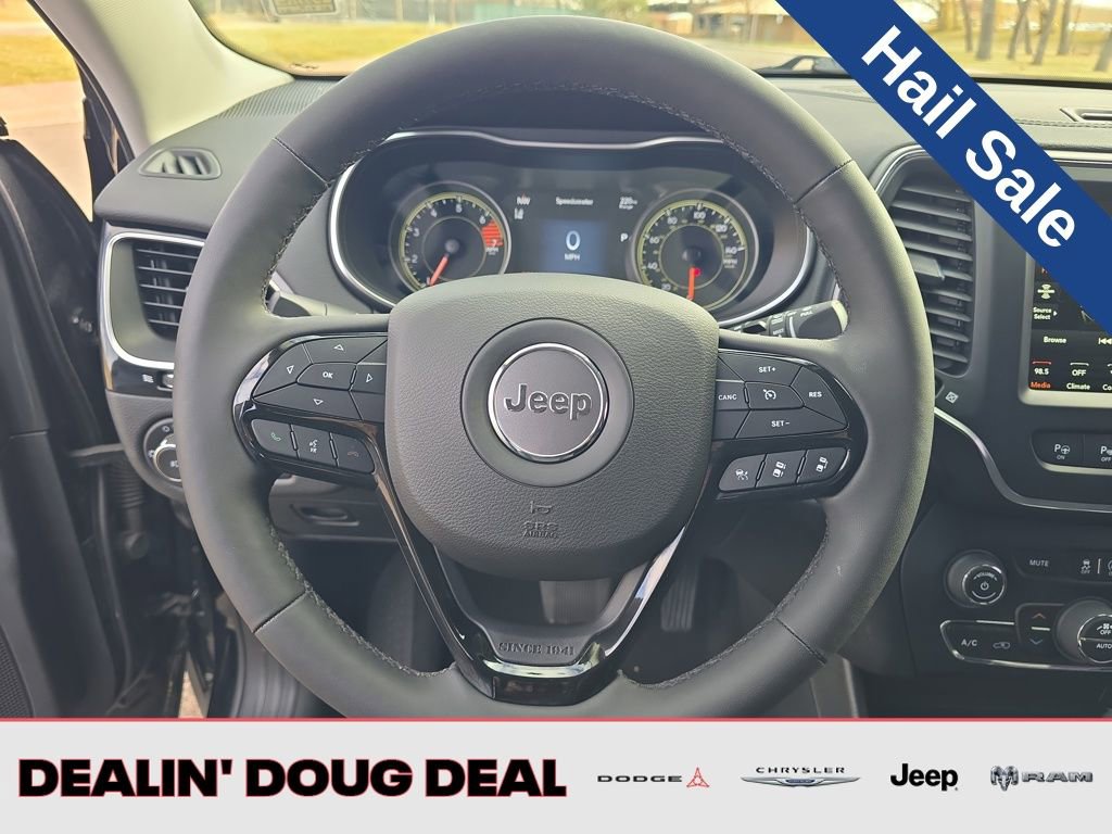 Used 2023 Jeep Cherokee Altitude Lux image 15