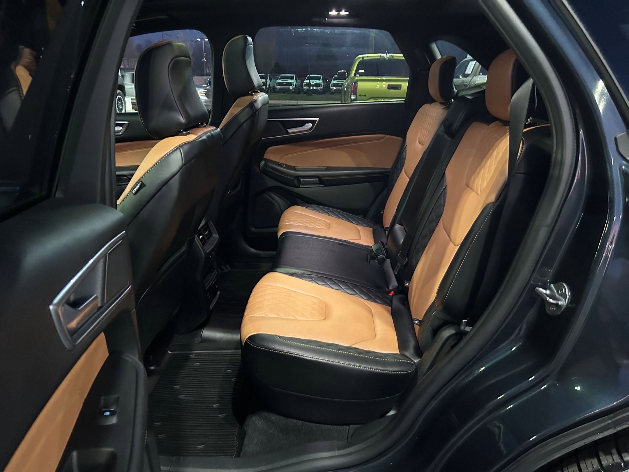 Used 2024 Ford Edge Titanium w/ Titanium Elite Package image 24