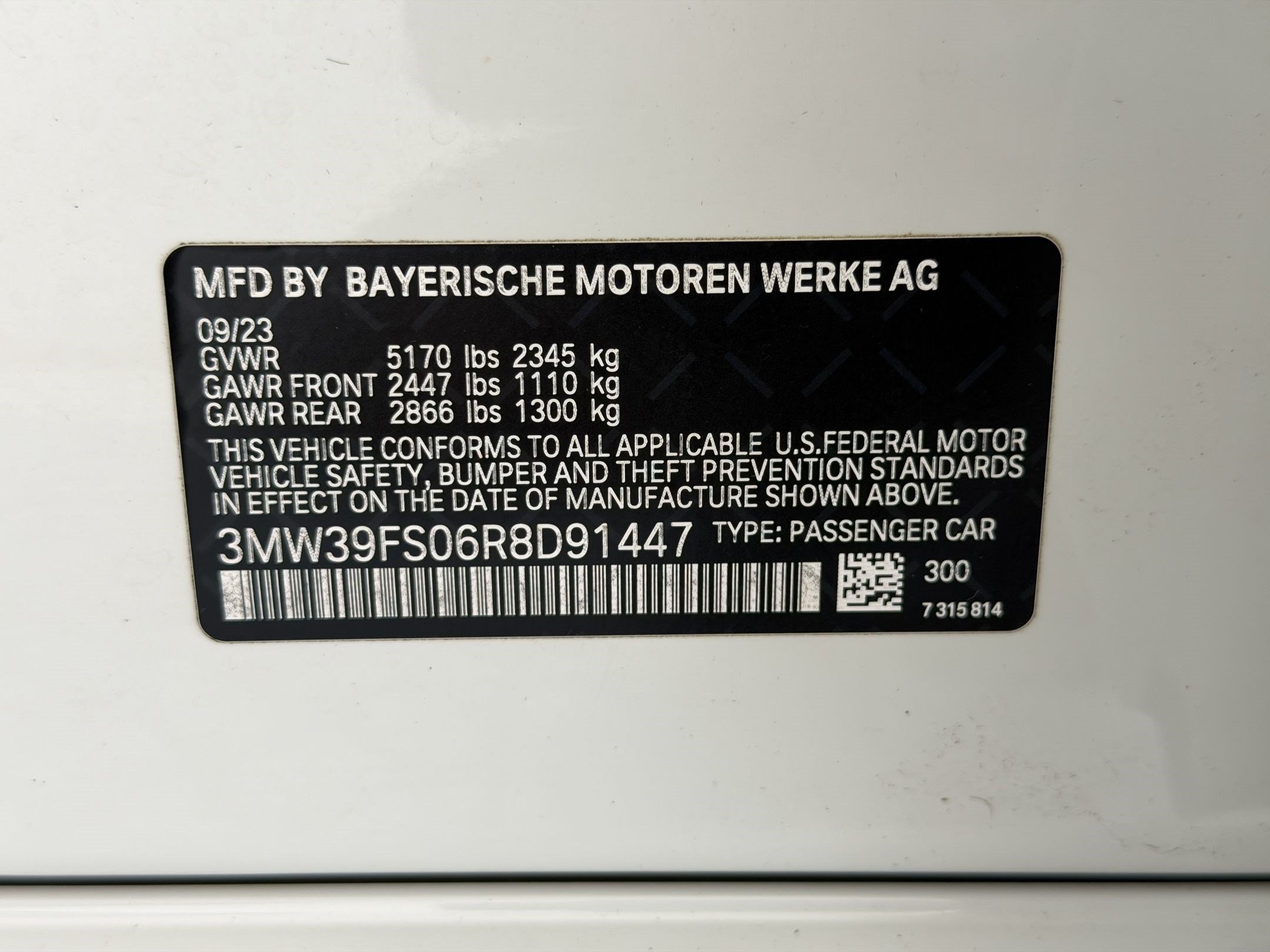Certified 2024 BMW 330e xDrive w/ Premium Package AWD/4WD image 27
