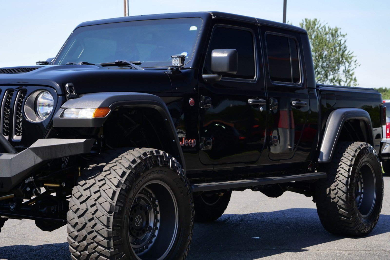 Used 2023 Jeep Gladiator Mojave w/ Cold Weather Group AWD/4WD image 57