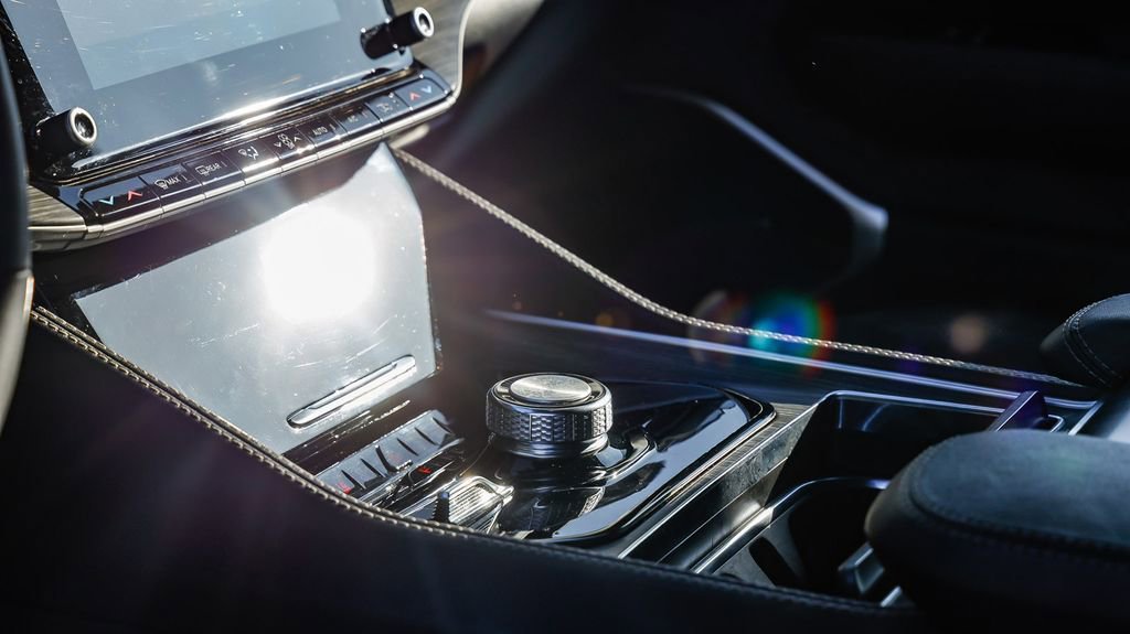 Certified 2024 Jeep Wagoneer Series II image 21