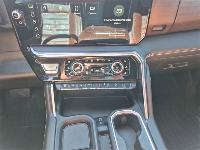 Used 2024 GMC Sierra 2500 Denali Ultimate image 11