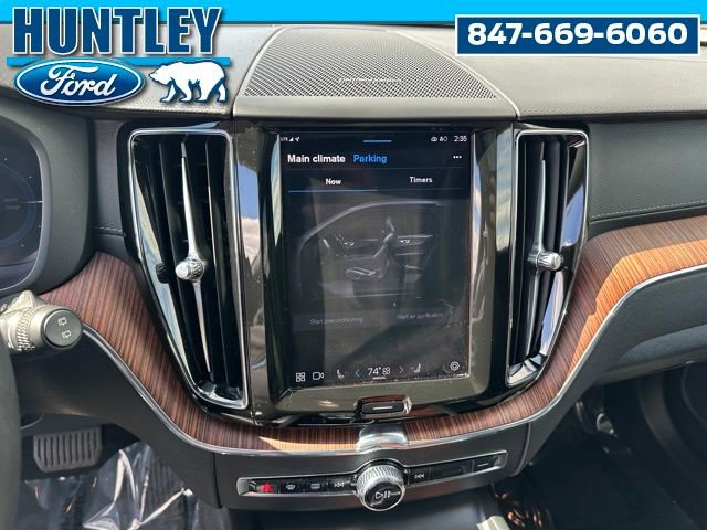 Used 2024 Volvo XC60 T8 Ultimate AWD/4WD image 25