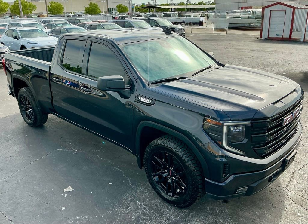 Used 2023 GMC Sierra 1500 Elevation RWD image 4