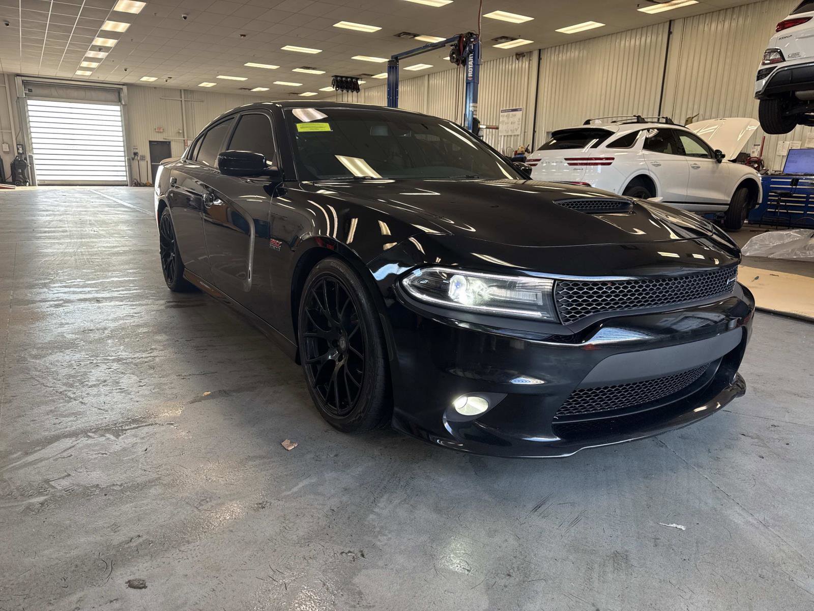 Used 2018 Dodge Charger R/T Scat Pack image 3
