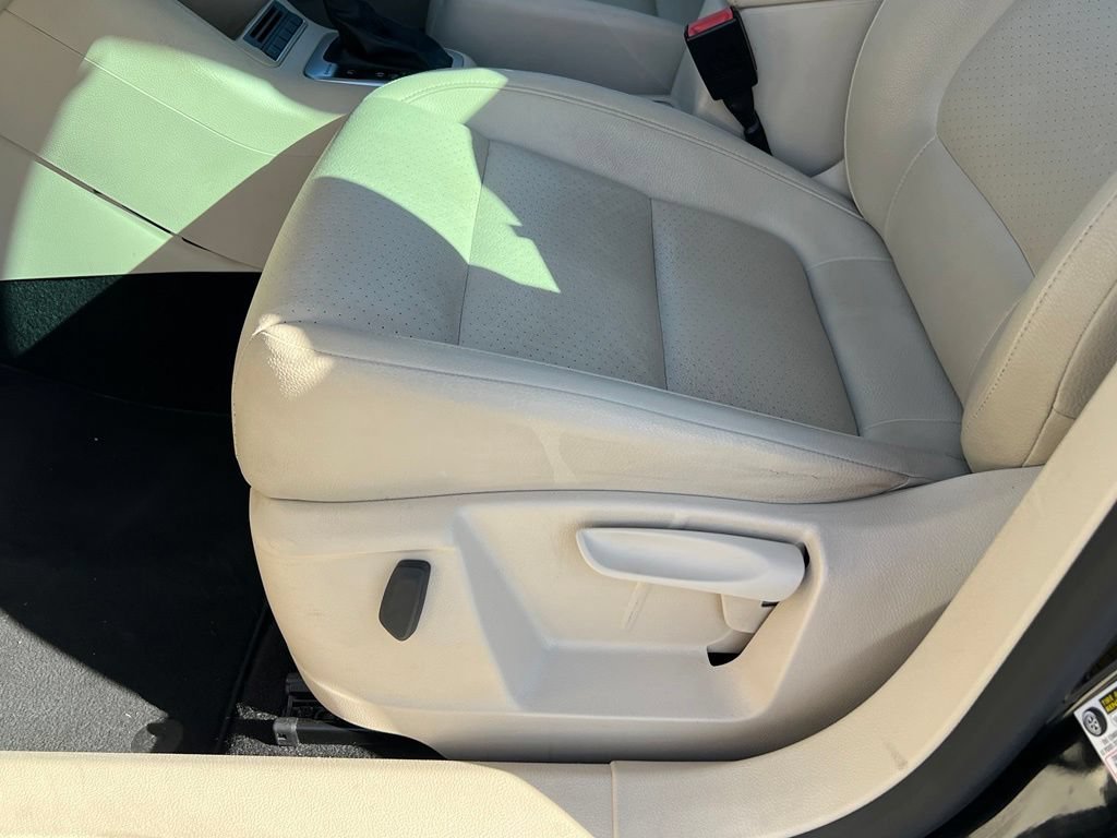 Used 2015 Volkswagen Tiguan SE AWD/4WD image 26
