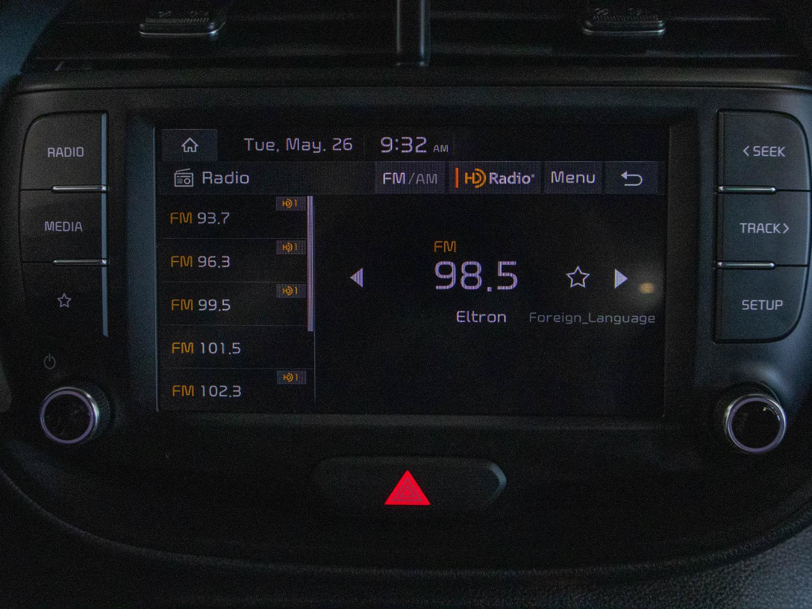 Used 2025 Kia Soul LX w/ LX Technology Package FWD image 8
