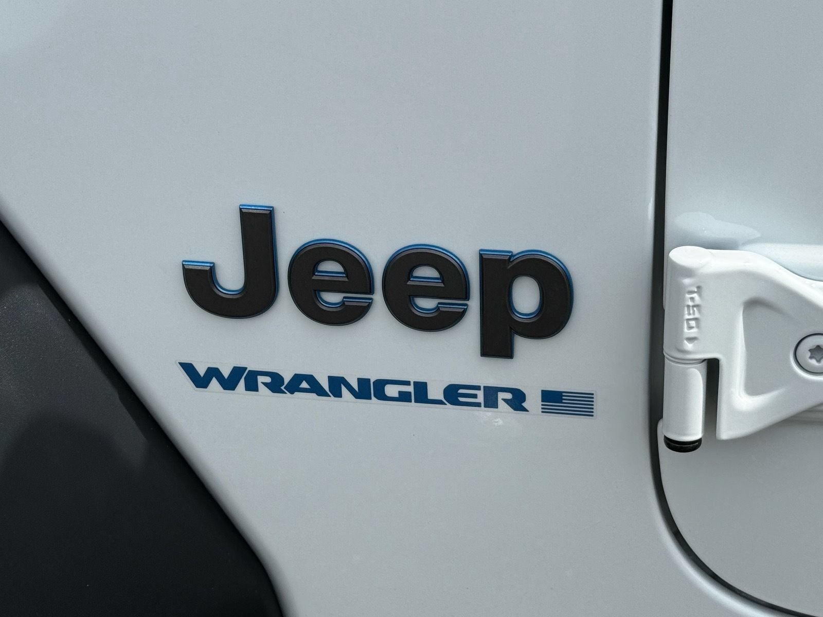 Used 2024 Jeep Wrangler Unlimited Rubicon 4xe AWD/4WD image 33