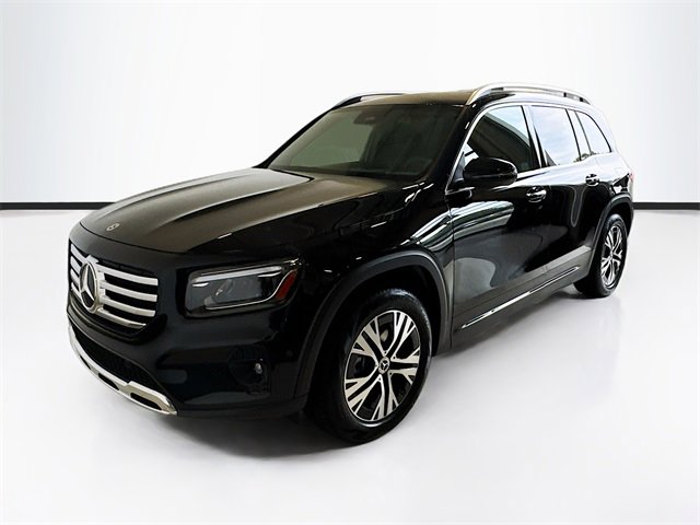 New 2025 Mercedes-Benz GLB 250 4MATIC image 1