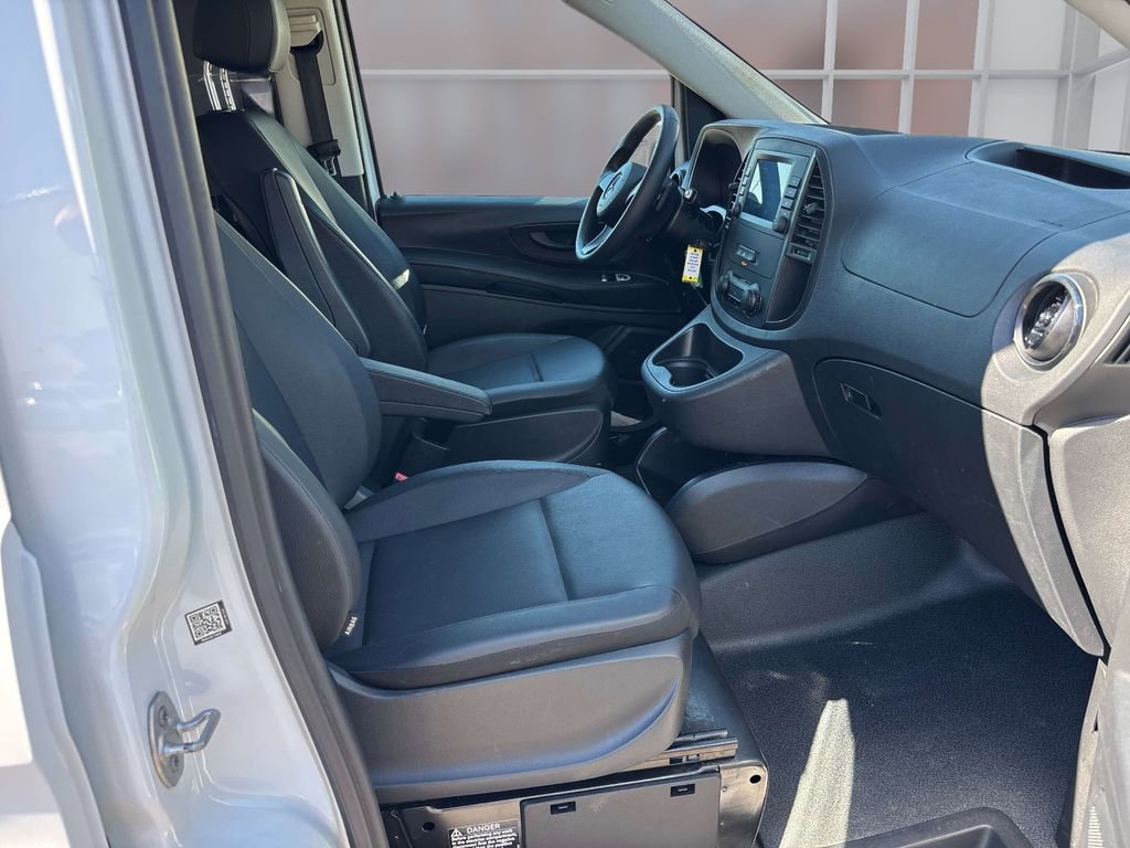 Used 2021 Mercedes-Benz Metris image 16