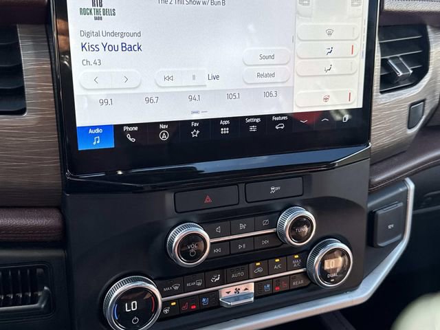 Used 2023 Ford Expedition Limited image 26