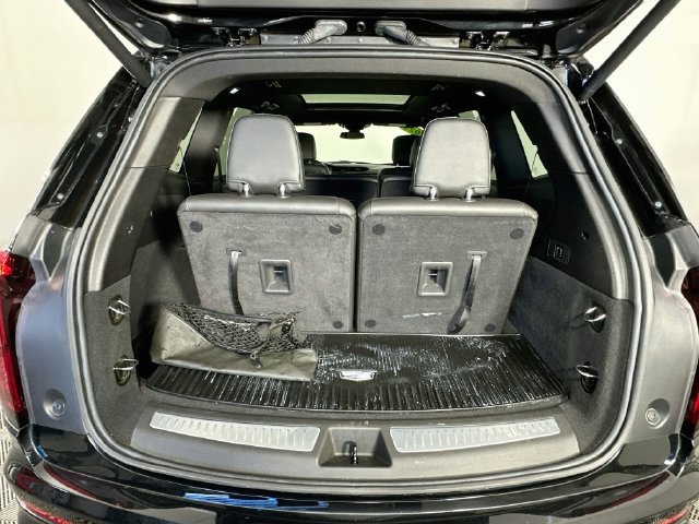 Used 2024 Cadillac XT6 Luxury AWD/4WD image 34