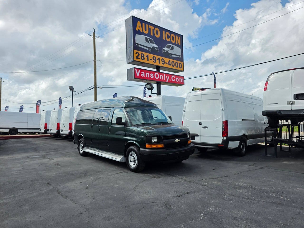Used 2011 Chevrolet Express 3500 LS RWD image 27