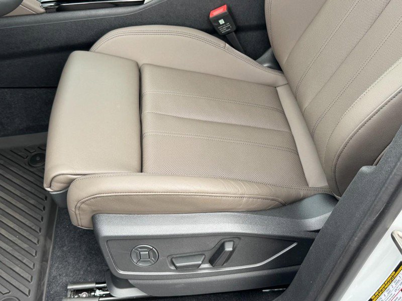 New 2025 Audi Q5 Premium Plus image 18