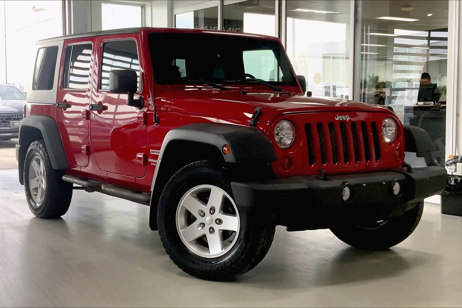 Used 2010 Jeep Wrangler Unlimited Sport AWD/4WD image 18