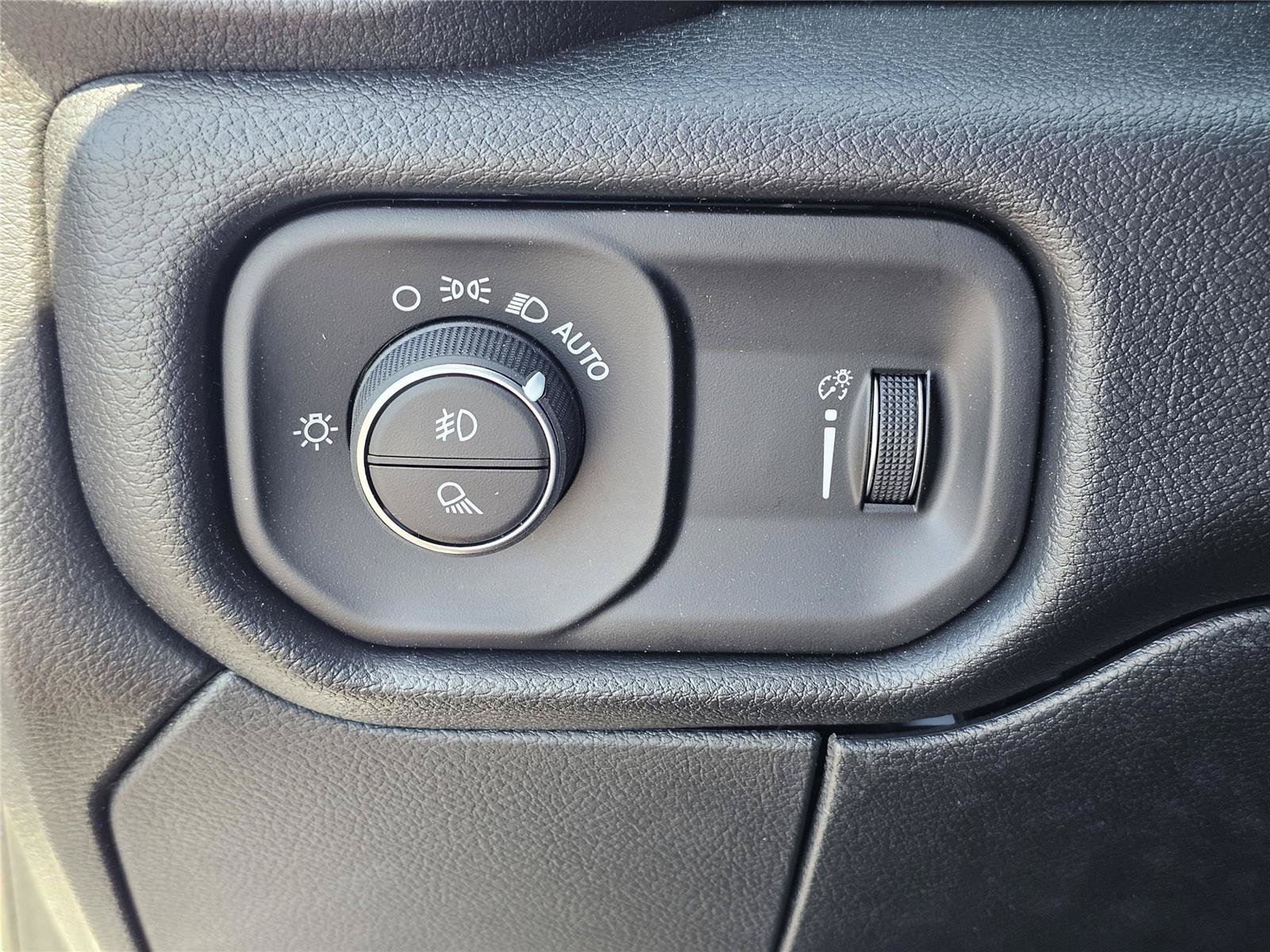 New 2026 RAM 2500 Tradesman AWD/4WD image 19
