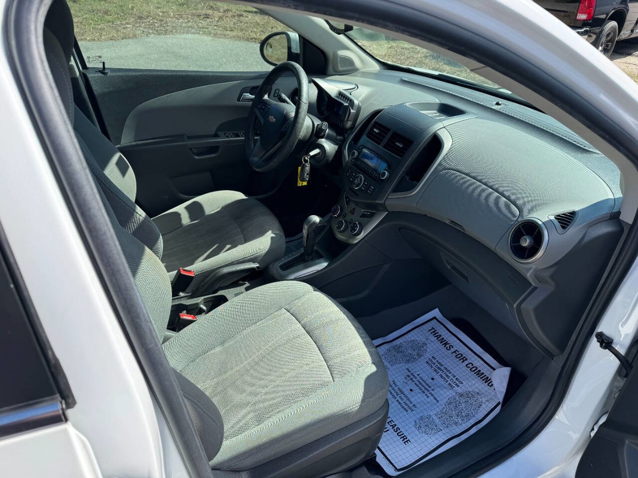 Used 2014 Chevrolet Sonic LT image 16