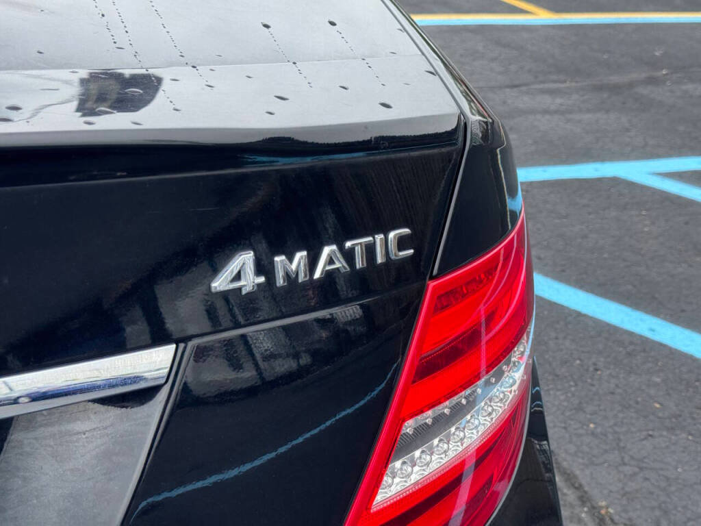 Used 2014 Mercedes-Benz C 300 4MATIC Sedan image 28