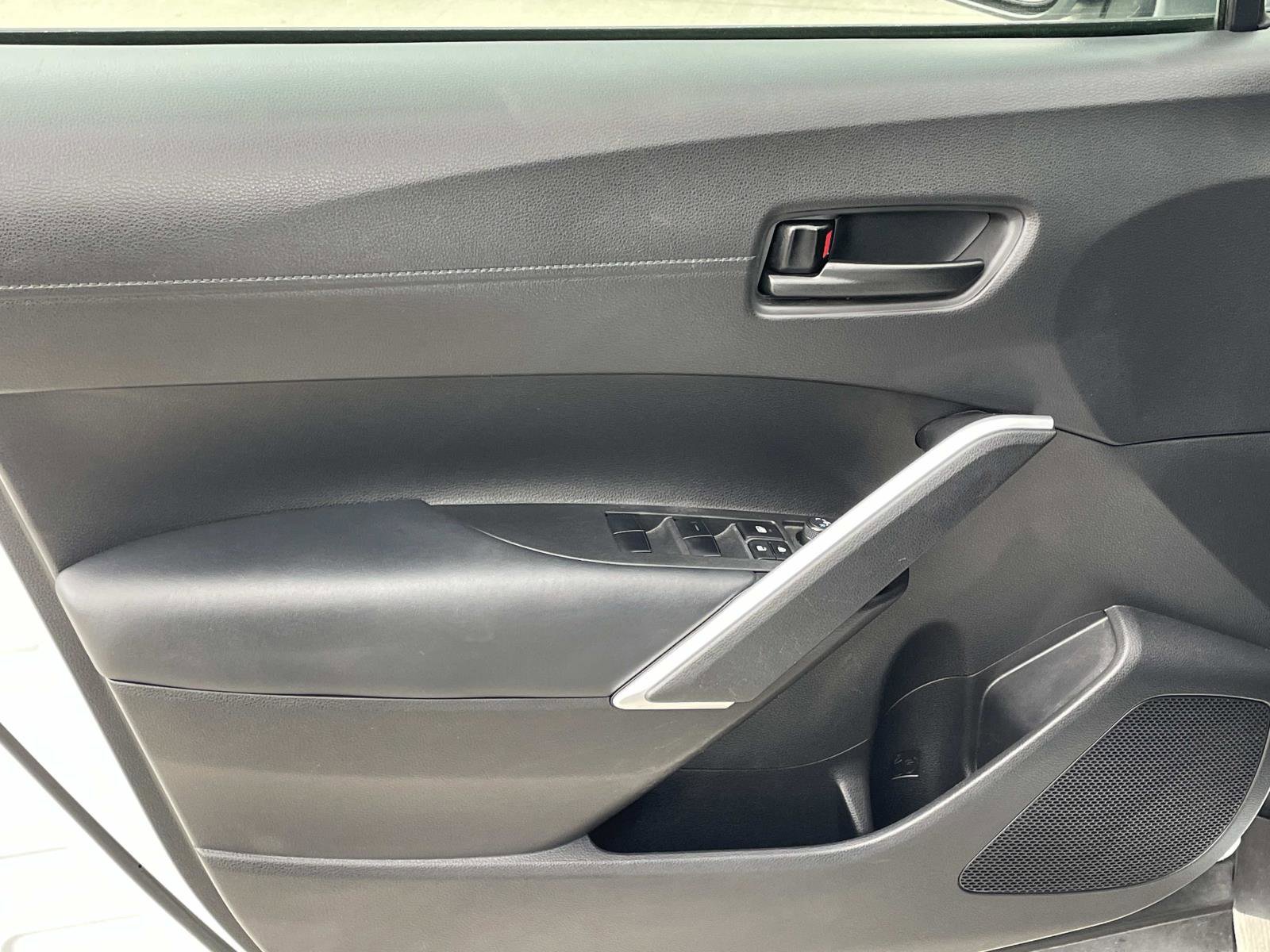 Used 2022 Toyota Corolla Cross LE image 13