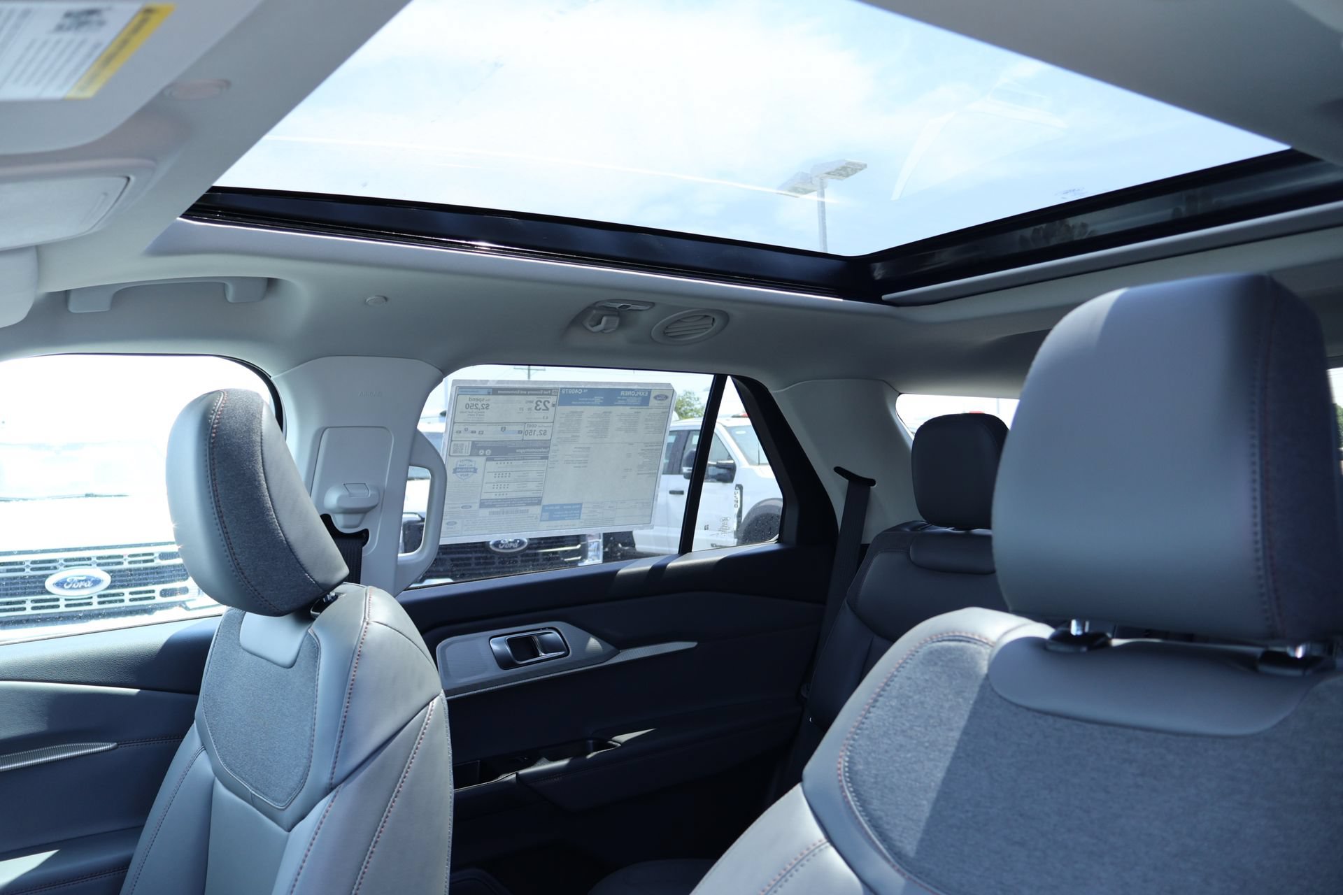 New 2026 Ford Explorer Active w/ Active Comfort Package AWD/4WD image 17