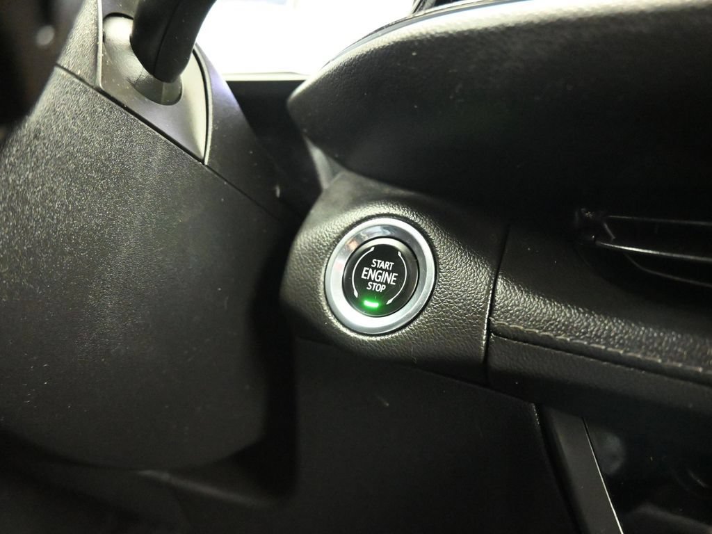 Used 2023 Buick Envision Essence w/ Sport Touring Package FWD image 21