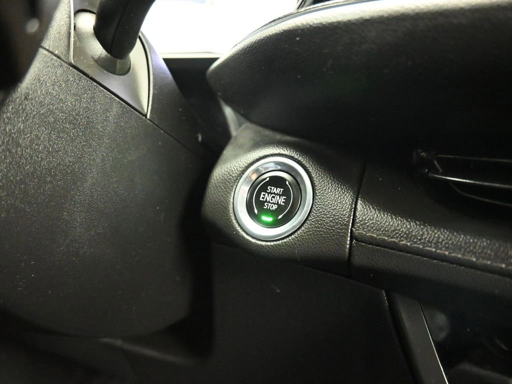 Used 2023 Buick Envision Essence w/ Sport Touring Package FWD image 21