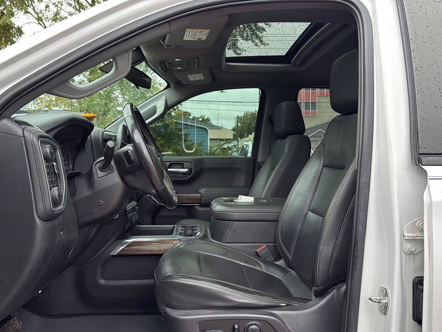 Used 2020 Chevrolet Silverado 1500 LT Trail Boss AWD/4WD image 9