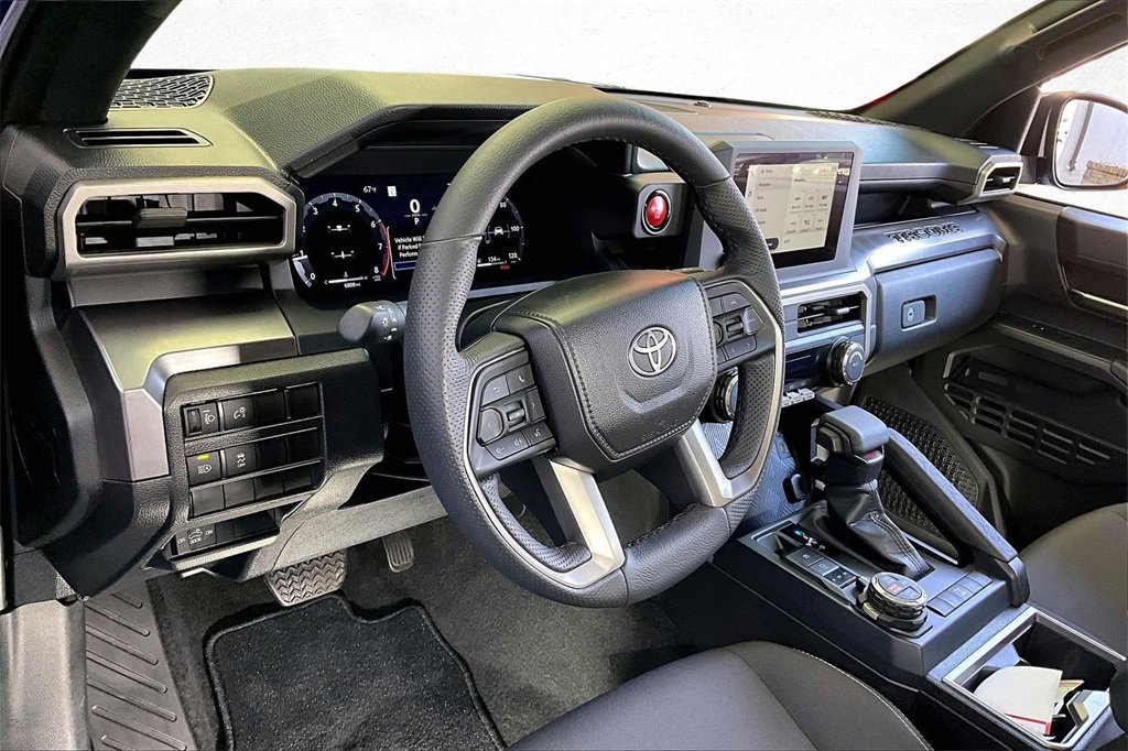 Used 2025 Toyota Tacoma TRD Off-Road image 14
