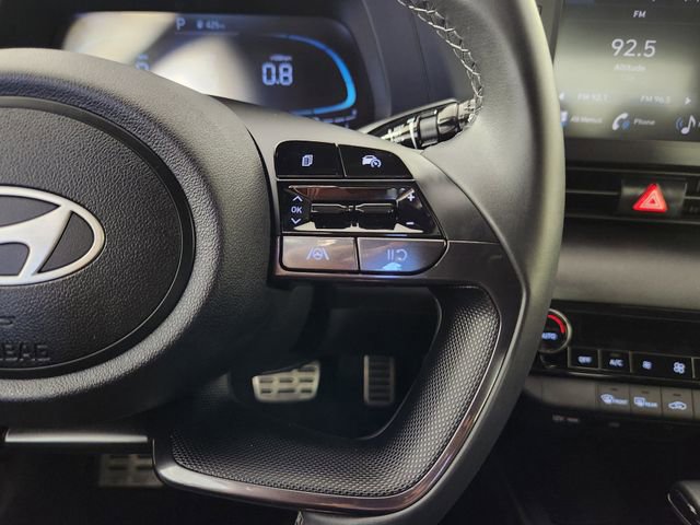 Certified 2025 Hyundai Elantra Sport FWD image 18