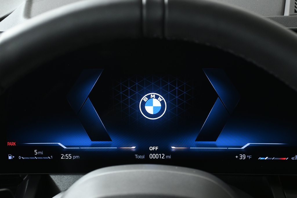 Used 2026 BMW 530i xDrive w/ M Sport Package AWD/4WD image 20
