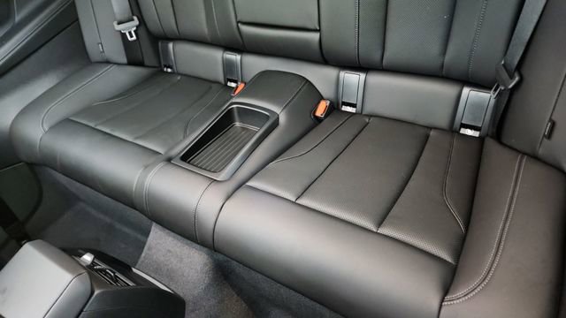 Used 2025 BMW 230i xDrive Coupe w/ Premium Package image 27