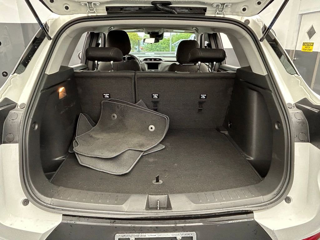 Used 2023 Chevrolet TrailBlazer LT image 31