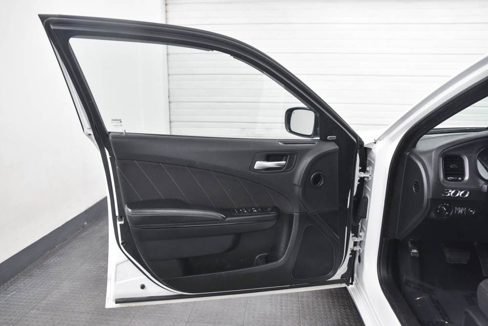 Used 2023 Dodge Charger SXT w/ Blacktop Special Edition image 11