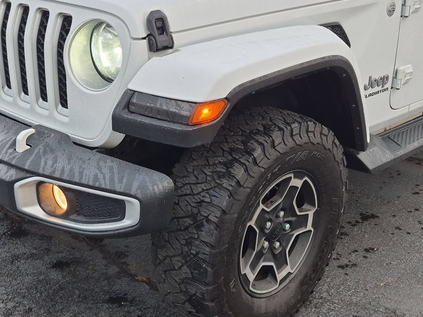 Used 2021 Jeep Gladiator Overland w/ Popular Equipment Package AWD/4WD image 9