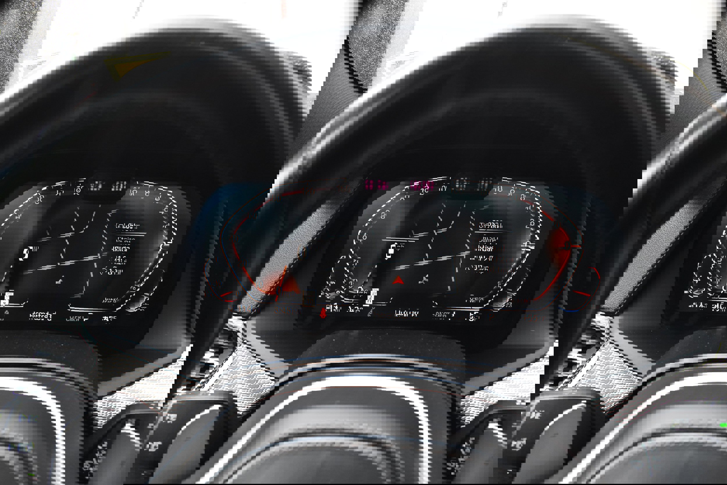 Used 2021 BMW X6 xDrive40i w/ M Sport Package image 32