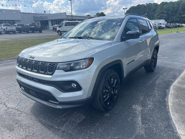 New 2026 Jeep Compass Latitude AWD/4WD image 4