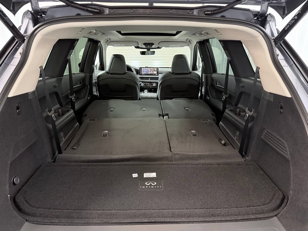 Certified 2026 INFINITI QX60 Luxe w/ Cargo Package FWD image 36
