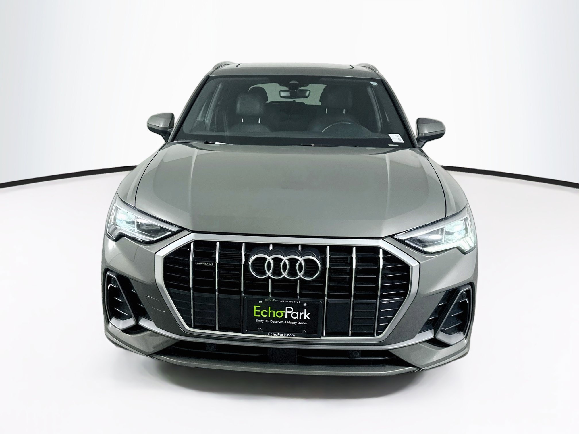 Used 2025 Audi Q3 2.0T Premium AWD/4WD image 2