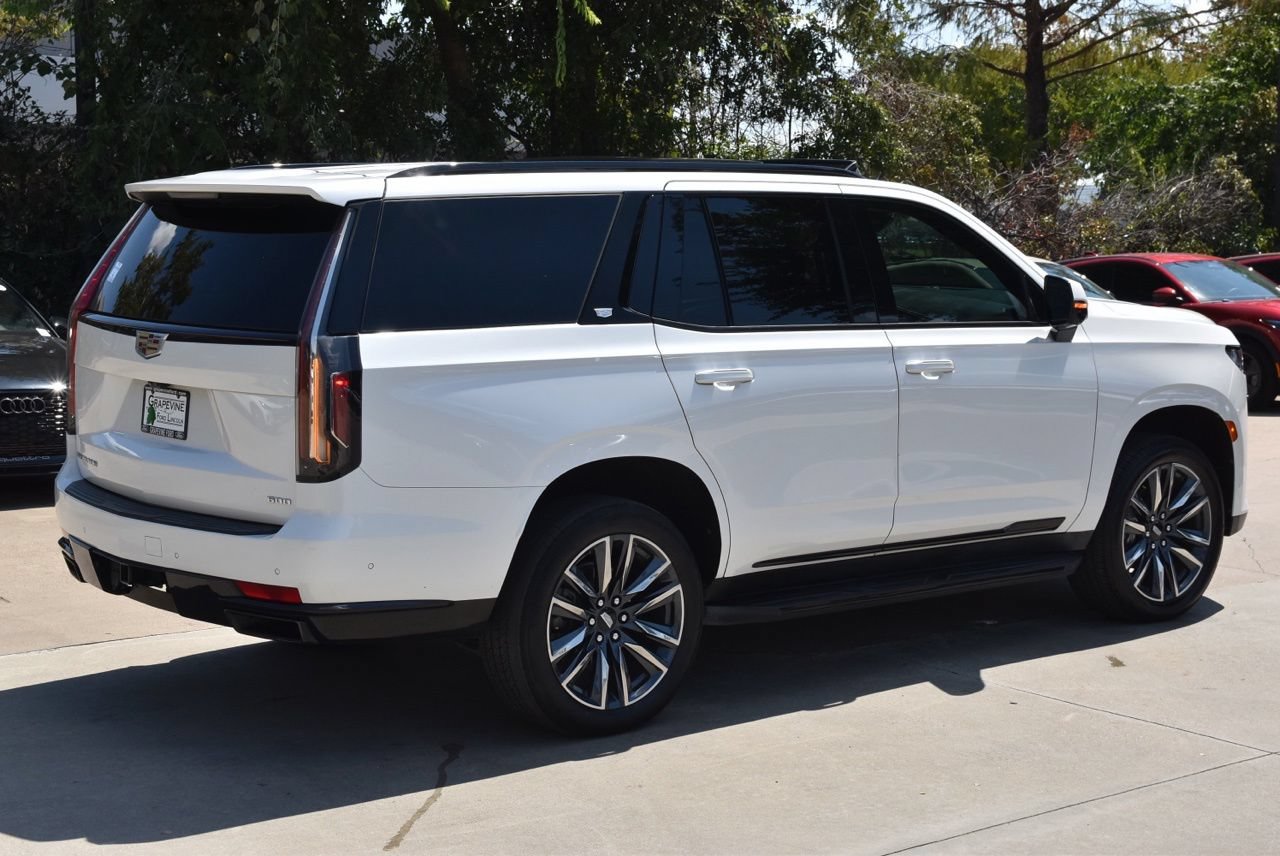 Used 2021 Cadillac Escalade Sport Platinum AWD/4WD image 7