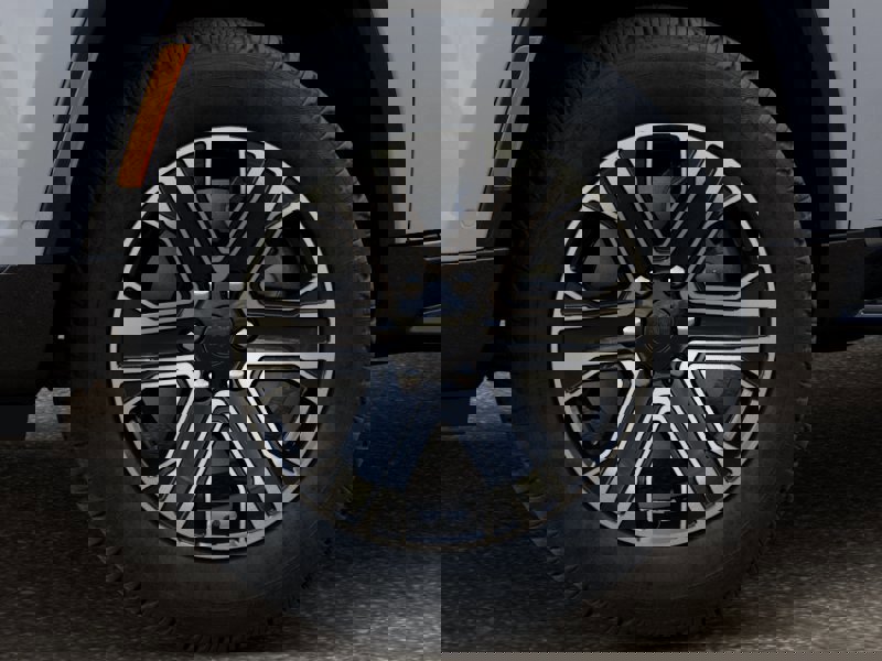 New 2026 Jeep Grand Wagoneer L 4WD w/ Premium Group I image 4