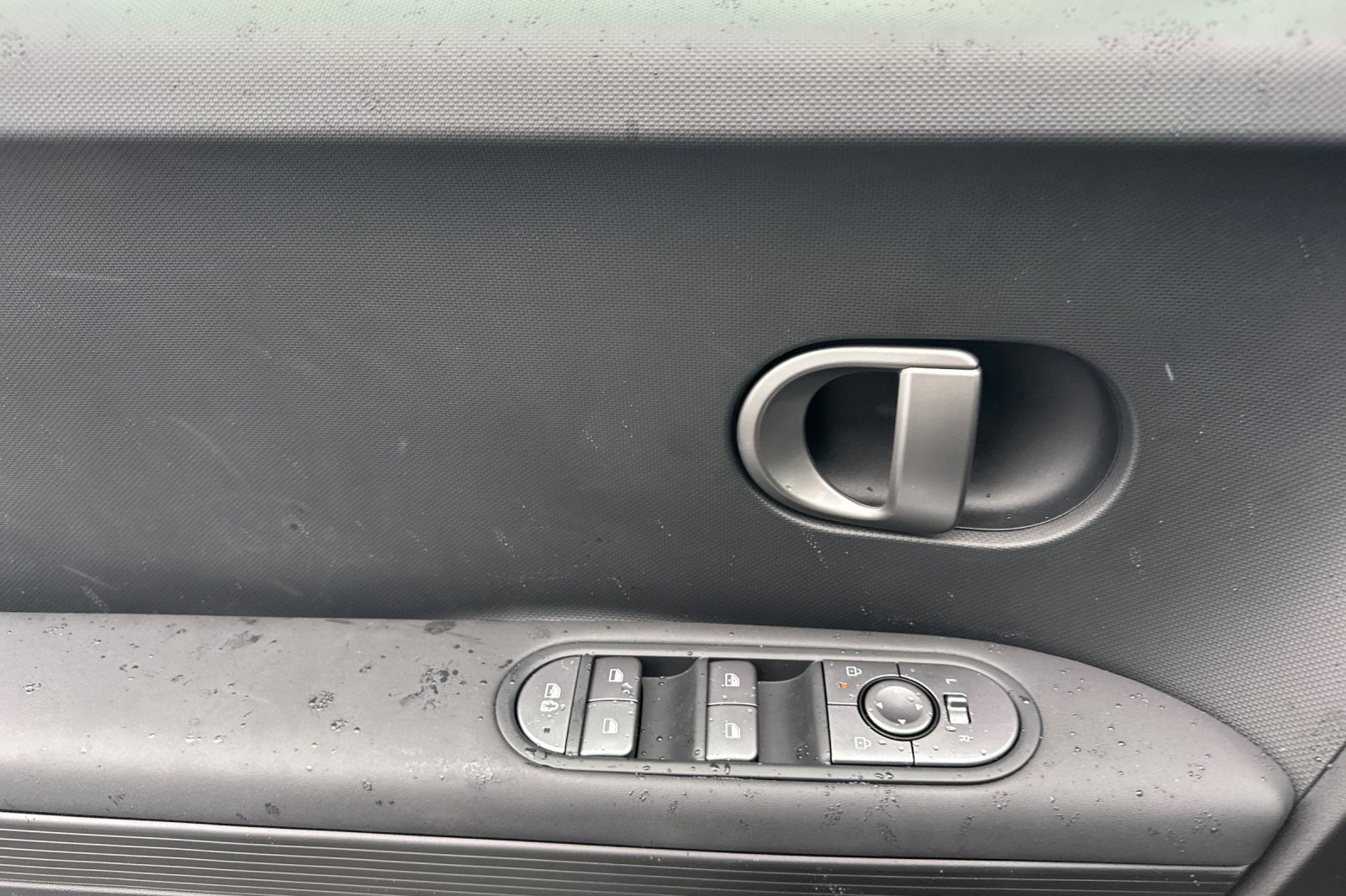 New 2026 Hyundai Ioniq 5 SE image 11