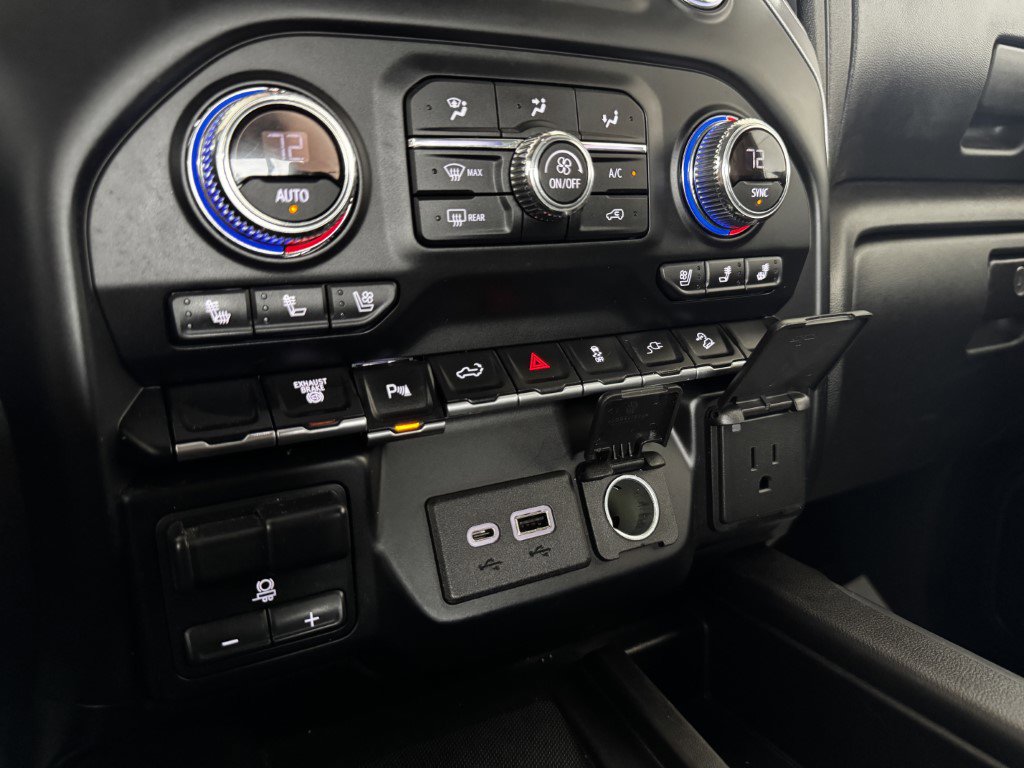 Used 2021 GMC Sierra 2500 SLT w/ SLT Premium Package image 32