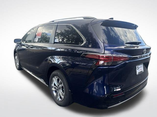 New 2026 Toyota Sienna Limited FWD image 6