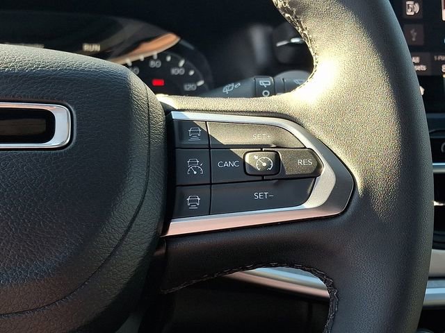 Used 2026 Jeep Compass Limited AWD/4WD image 21