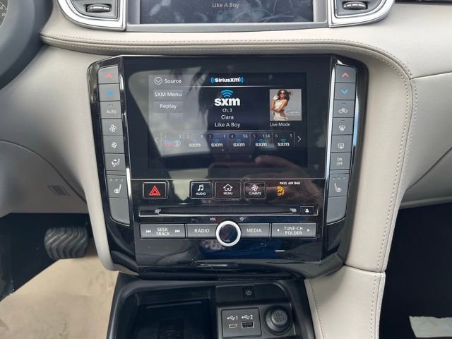 New 2025 INFINITI QX50 Luxe AWD/4WD image 17